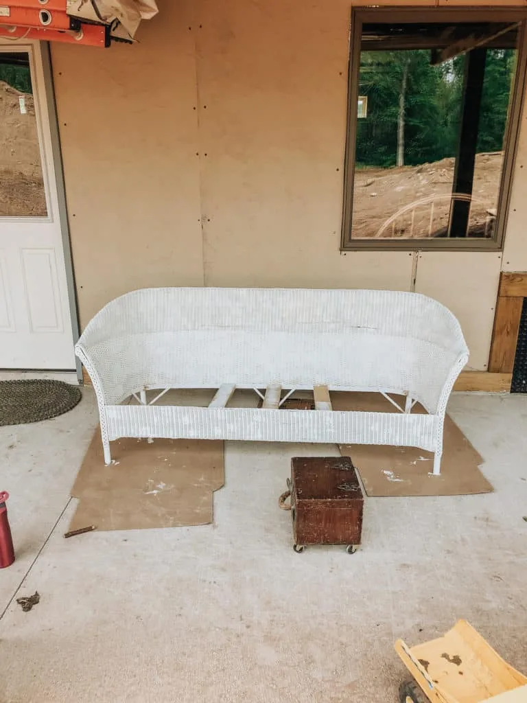 painting wicker couch
