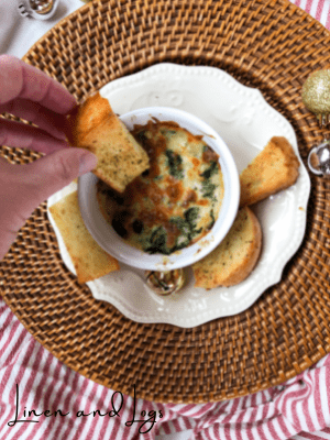 easy spinach artichoke dip with crusty bread